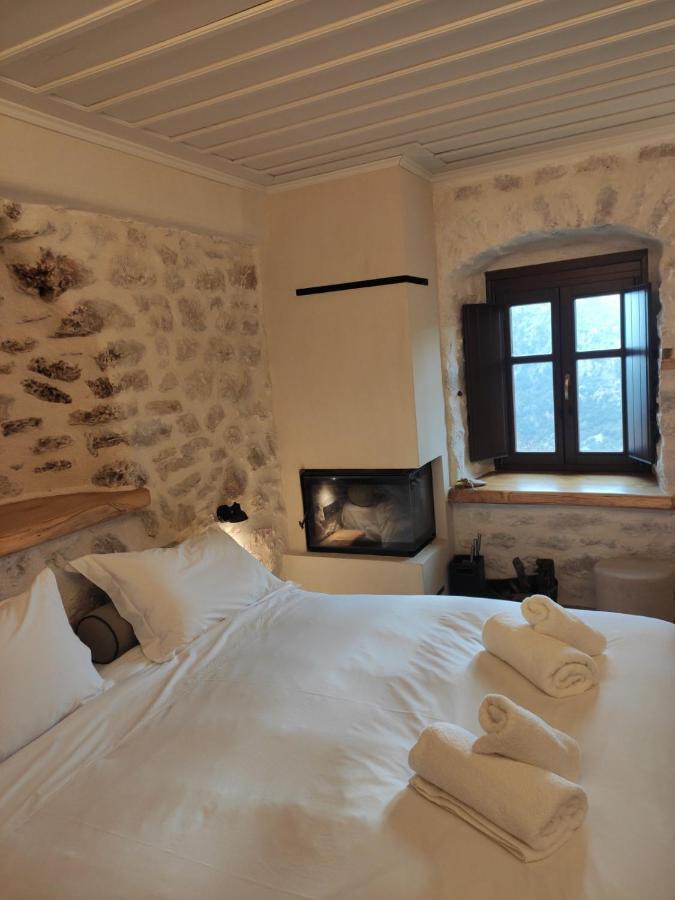 Casagli Luxury Suites Dimitsana Bagian luar foto