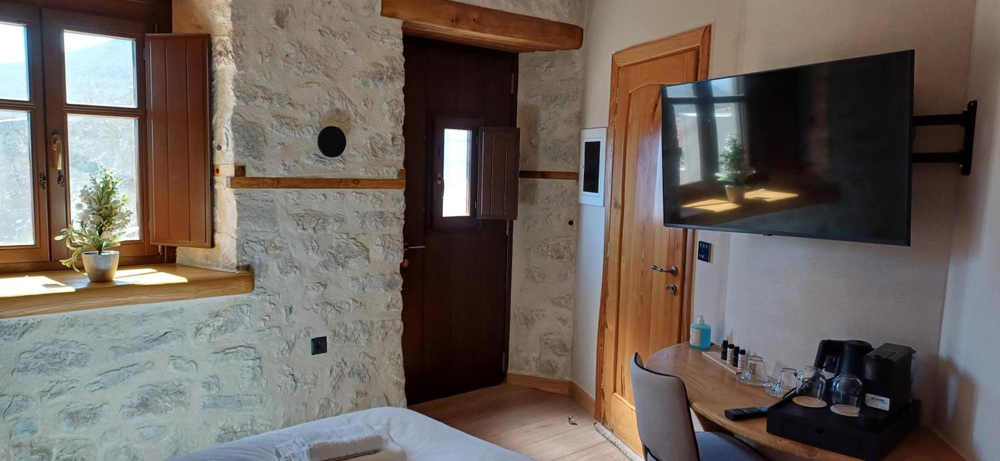 Casagli Luxury Suites Dimitsana Bagian luar foto